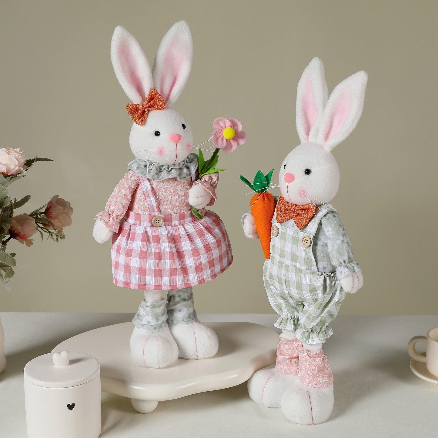 Osterhasen mit Ausziehbaren Beinen: Kuscheltier & Deko | Frühlingsdeko für Wohnzimmer - Spileo