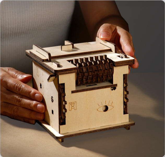 Cluebox Schrödingers Katze – Escape Room im Mini-Format: 3D-Holzpuzzle & Rätselbox als kniffliges Geduldsspiel, originelles Geldgeschenk und IQ-Herausforderung für Erwachsene – perfekt als Geburtstagsgeschenk oder Geschenkidee für Rätsel- und Knobelfans