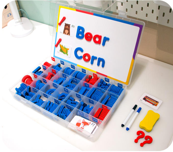 Bunte Magnetbuchstaben mit Tafel – 234-teiliges Schaumstoff-Alphabet mit Groß- und Kleinbuchstaben sowie Lernkarten für Kleinkinder, pädagogisches Lernspielzeug